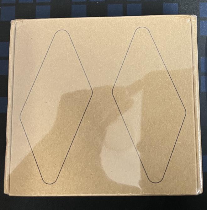 Rabbit R1 box